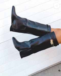 MUTTO WEDGE KNEE HIGH BOOTS-BLACK